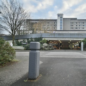 Trotz einer hohen medizinischer Behandlungsqualität hat das Krankenhaus Holweide seit Jahren finanzielle Probleme.