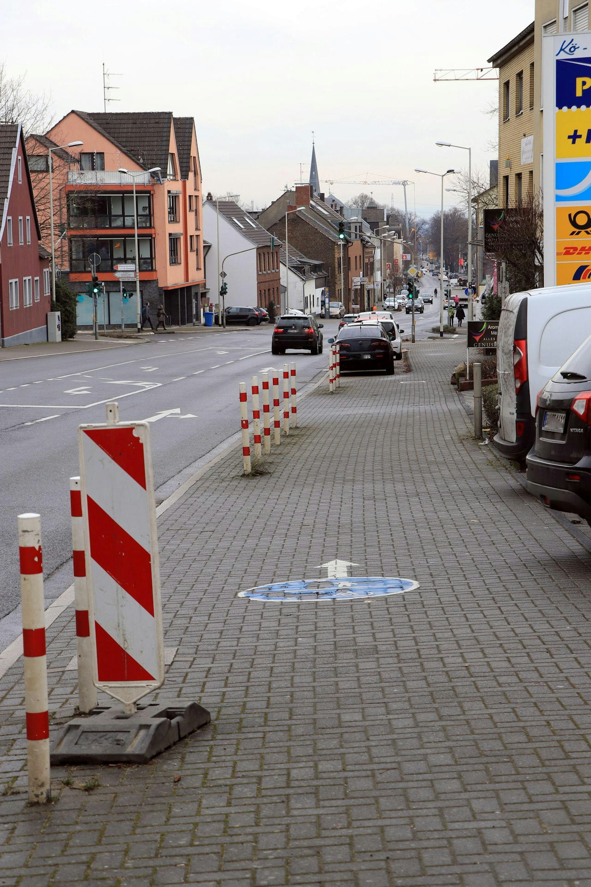 Die kombinierten Geh- und Radwege sollen durch Schutzstreifen für Fahrradfahrer ersetzt werden.