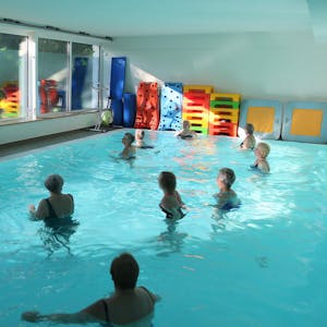 Gymnastik im Wasser ist vor allem bei älteren Schwimmerinnen gefragt.