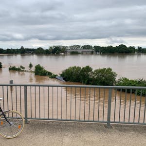 Hochwasser Erftstadt Brücke