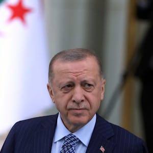 Erdogan kritischer Blick