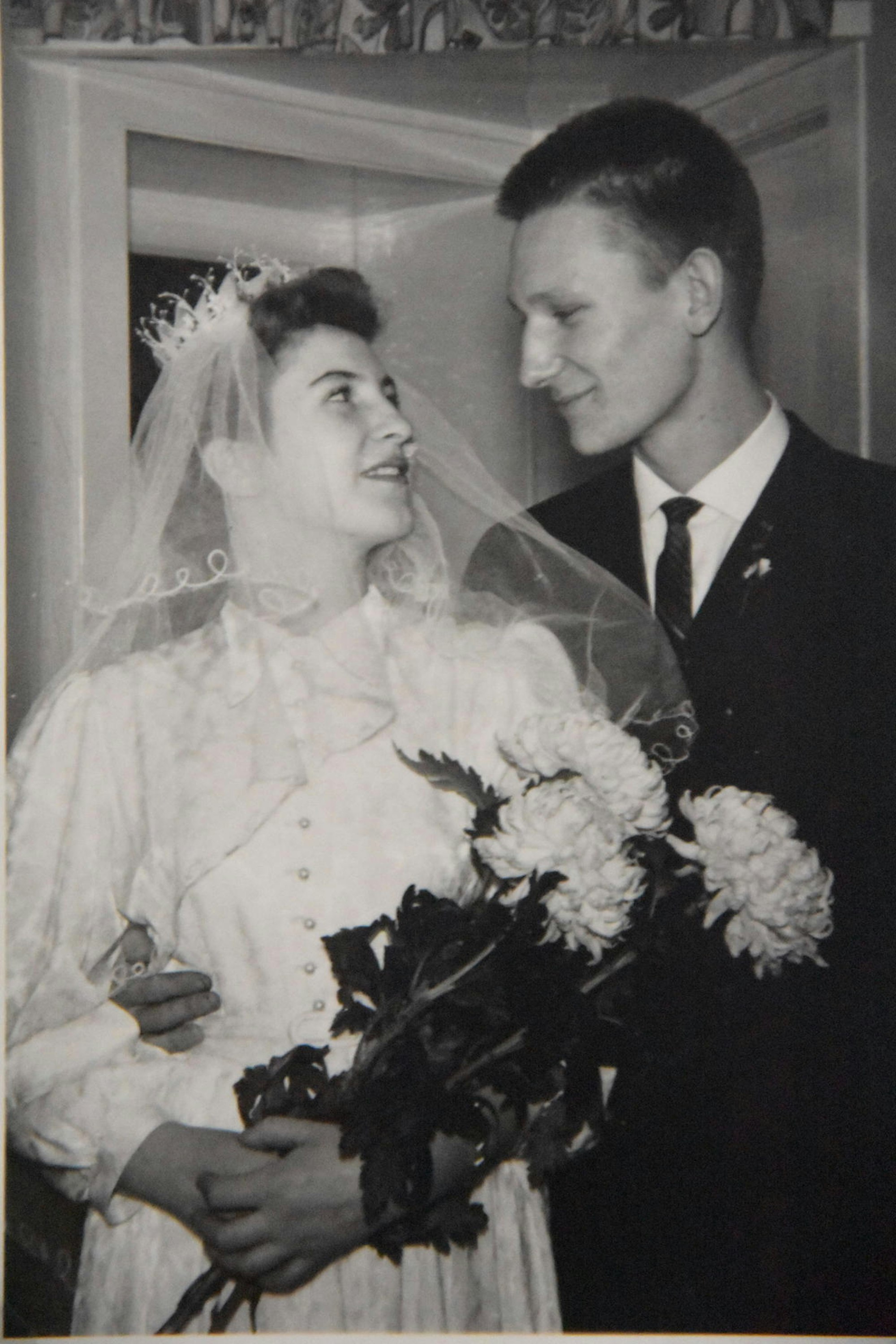1960 trat das junge Paar vor den Traualtar.
