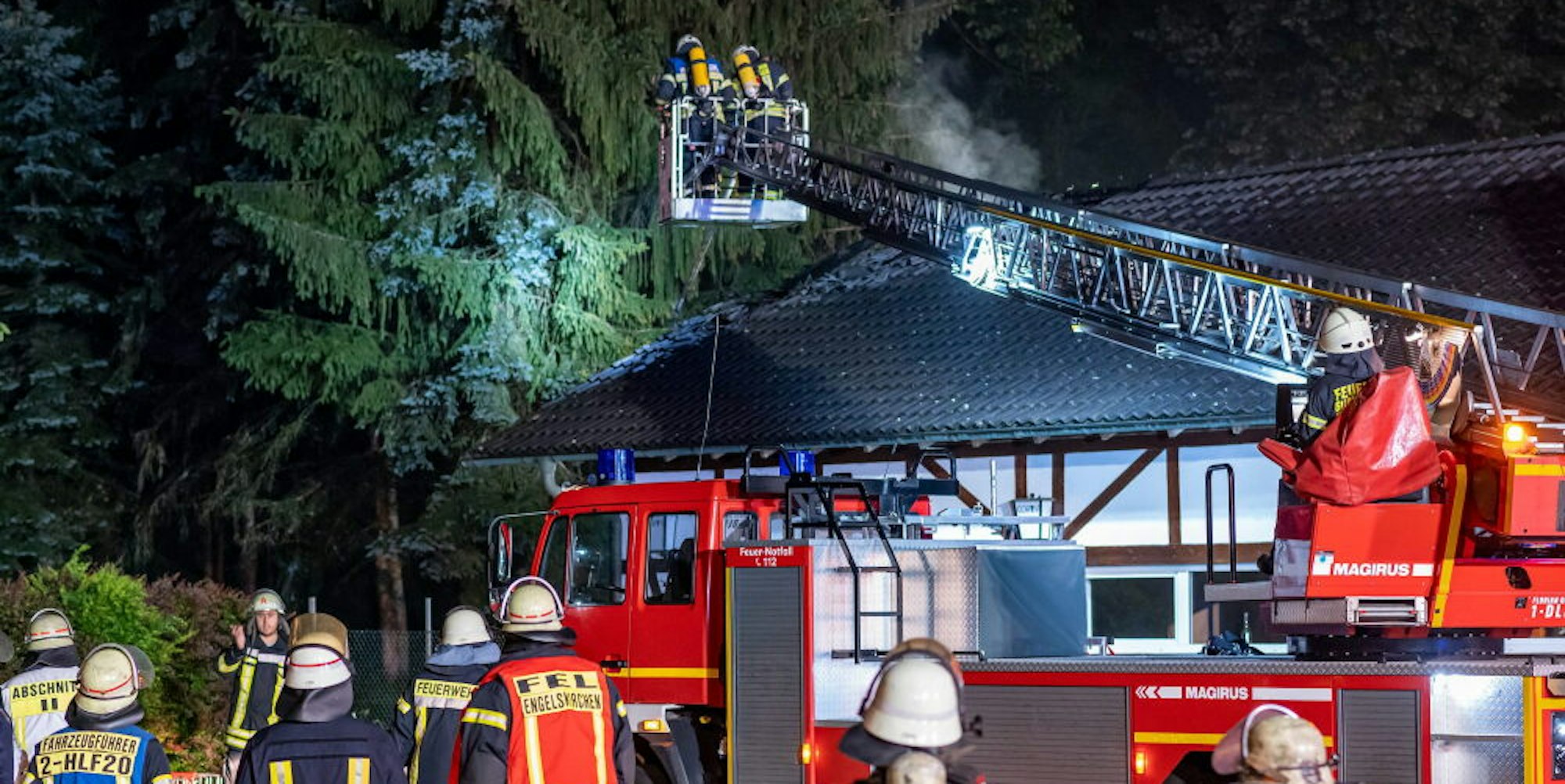 Eine ganze Serie von Brandstiftungen hielt im vergangenen Juni die Einsatzkräfte der Feuerwehr Engelskirchen in Atem.