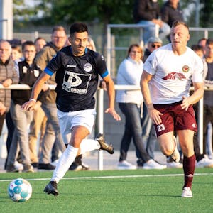 Mit Bessenichs Mittelfeldspieler Deniz Isitmen (l.) kommt ein technisch versierter Kicker zum SC Wißkirchen.