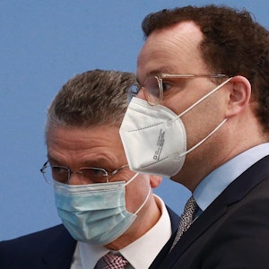 Jens Spahn mit FFP2-Maske