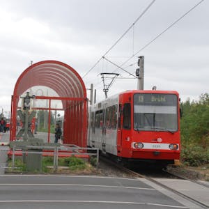 Die Linie 18 fährt nach Brühl, die Linie 19 biegt nach Hürth-Mitte ab: So wird das Betriebskonzept geplant.