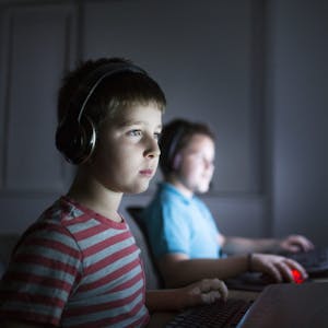 Etwa ein Drittel der Zwölf- und 13-Jährigen in Deutschland spielt täglich digital.