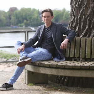 Ab Montag in der zweiten Staffel der WDR-Serie „Phoenixsee“ zu sehen: Alvar Goetze (18), vielversprechender Jungschauspieler und Schüler der Jugenddorf-Christophorusschule in Königswinter.