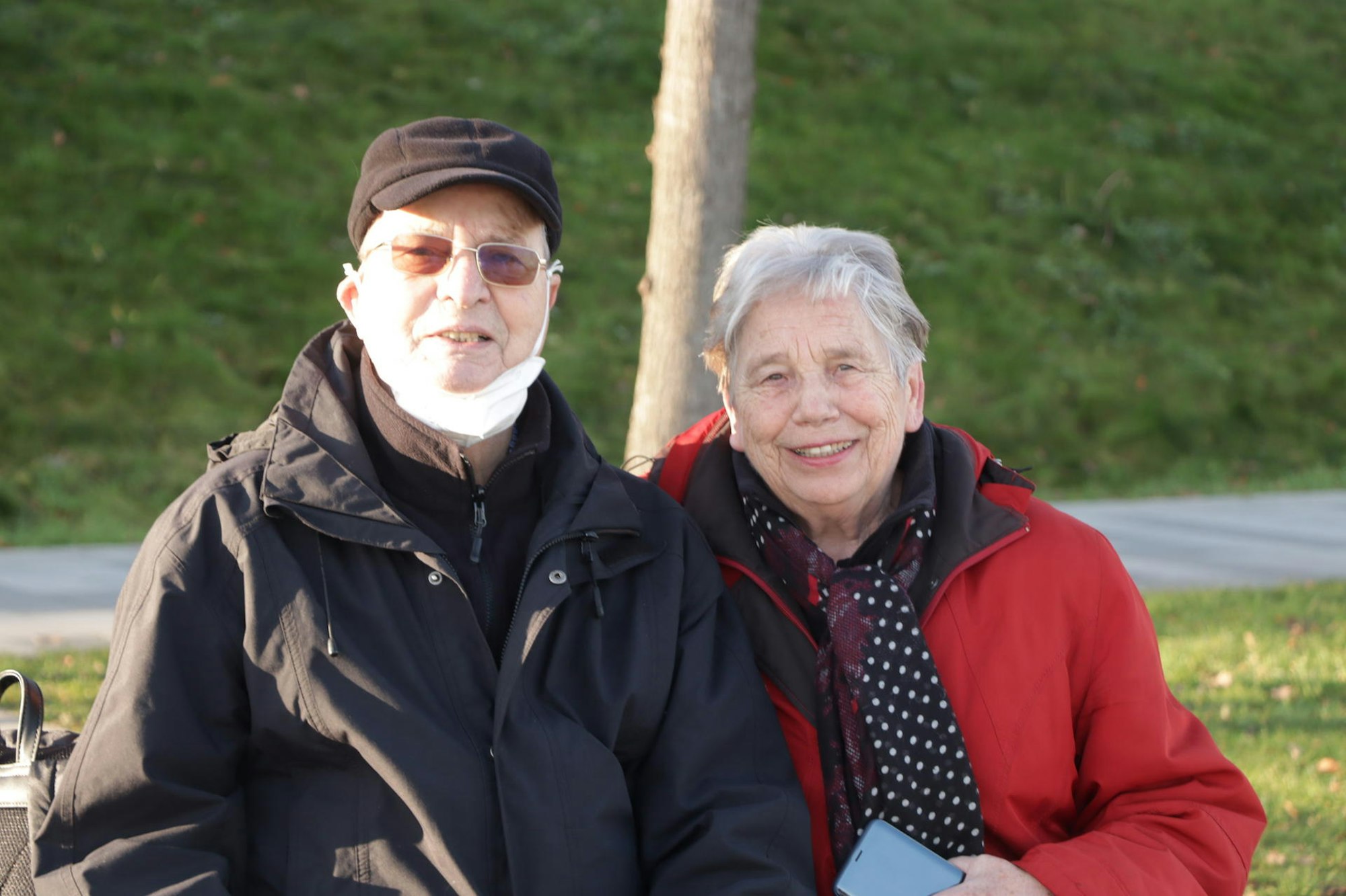 Monika und Rüdiger von Frantzius nutzten den zweiten Weihnachtsfeiertag für einen Spaziergang am großen Strom.