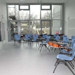 Der technische Standard der Otto-Hahn-Schulen etwa mit digitalen-Tafeln soll auf die anderen 33 Schulen übertragen werden.