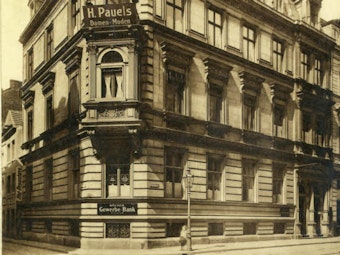Das erste Gebäude der damaligen „Kölner Gewerbe-Bank“ in der Streitzeuggasse.