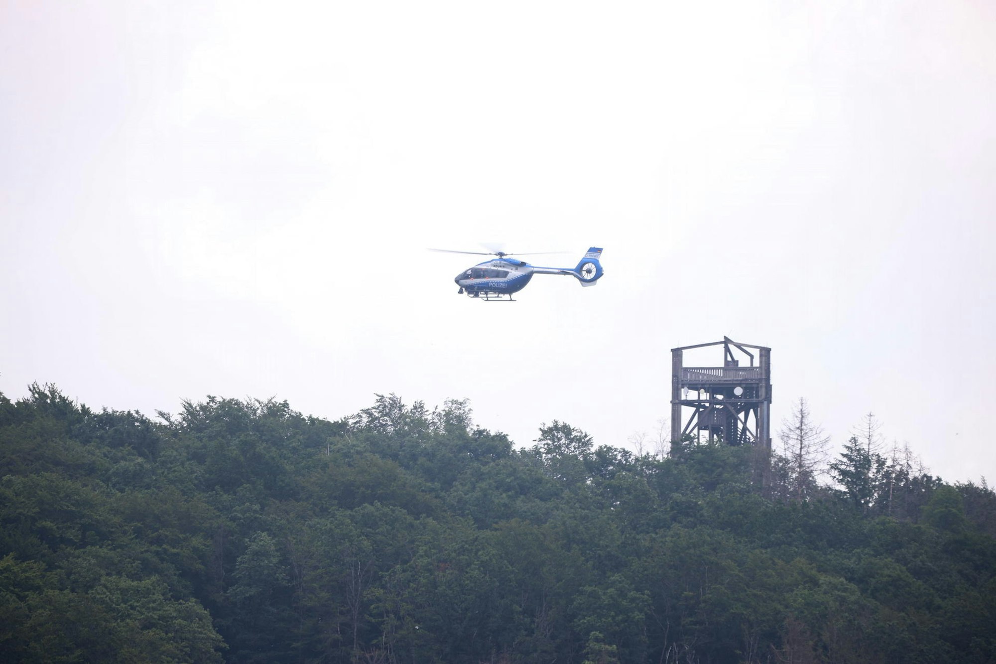 Polizei-Hubschrauber Bergneustadt