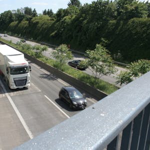 Die Autobahn 61 in Fahrtrichtung Koblenz wird im Sommer zwischen den Anschlussstellen Bergheim/Elsdorf und Bergheim-Süd für zwei Monate komplett gesperrt.