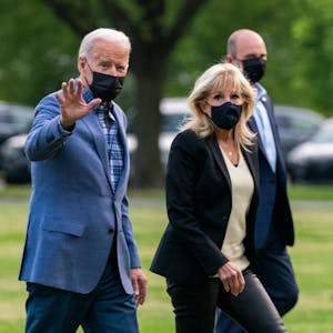 Joe und Jill Biden 25. April
