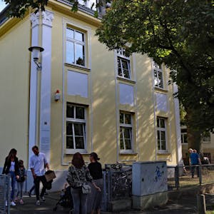 Die Villa an der Viktoria-Auguste-Straße hat eine wechselvolle Geschichte. Dort waren RWE und Immobilienmakler zu Hause.