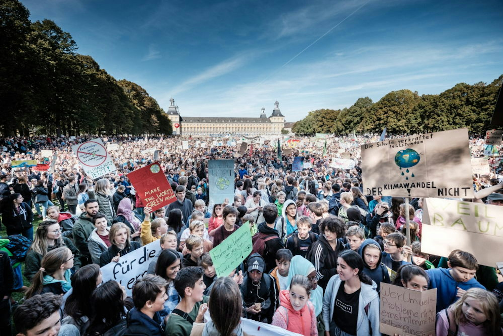 Rund 15 000 Klimademonstranten kamen zum Hofgarten.