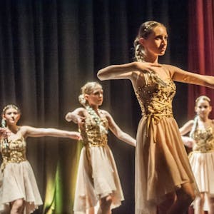 Prinzessinnen-Party mit Dornröschen: Tanztheater der Musikschule in der Aula Am Hammer.