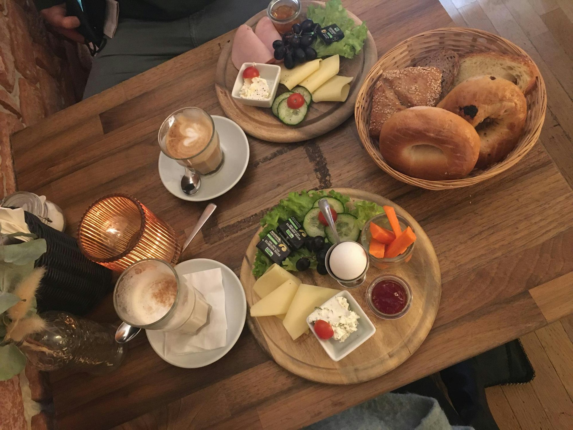 Cafe Wohnraum Frühstueck X