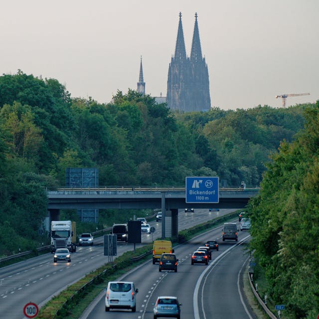 Verkehr Richtung Köln