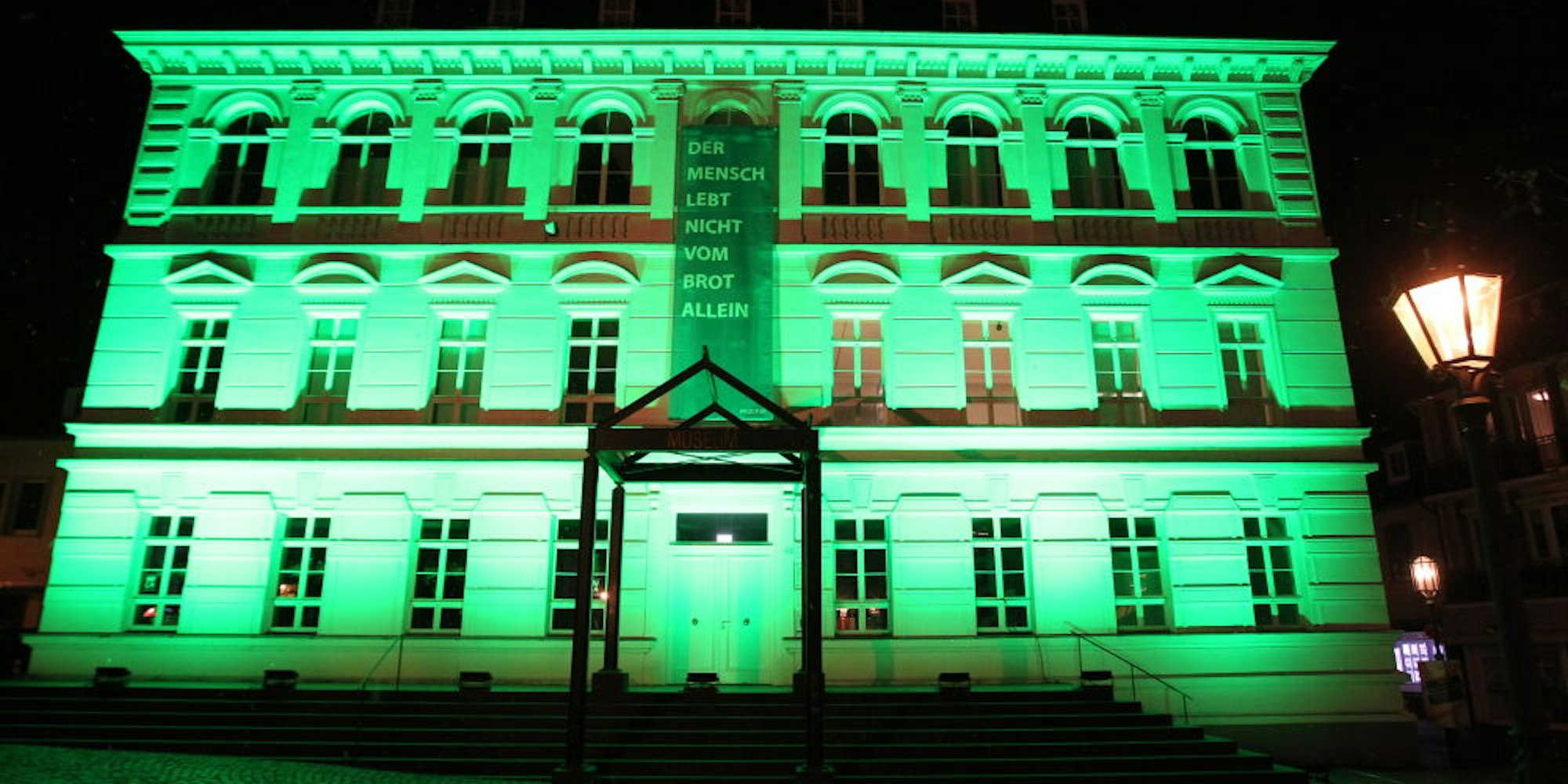 Das Siegburger Stadtmuseum war ebenfalls in grünes Licht getaucht.
