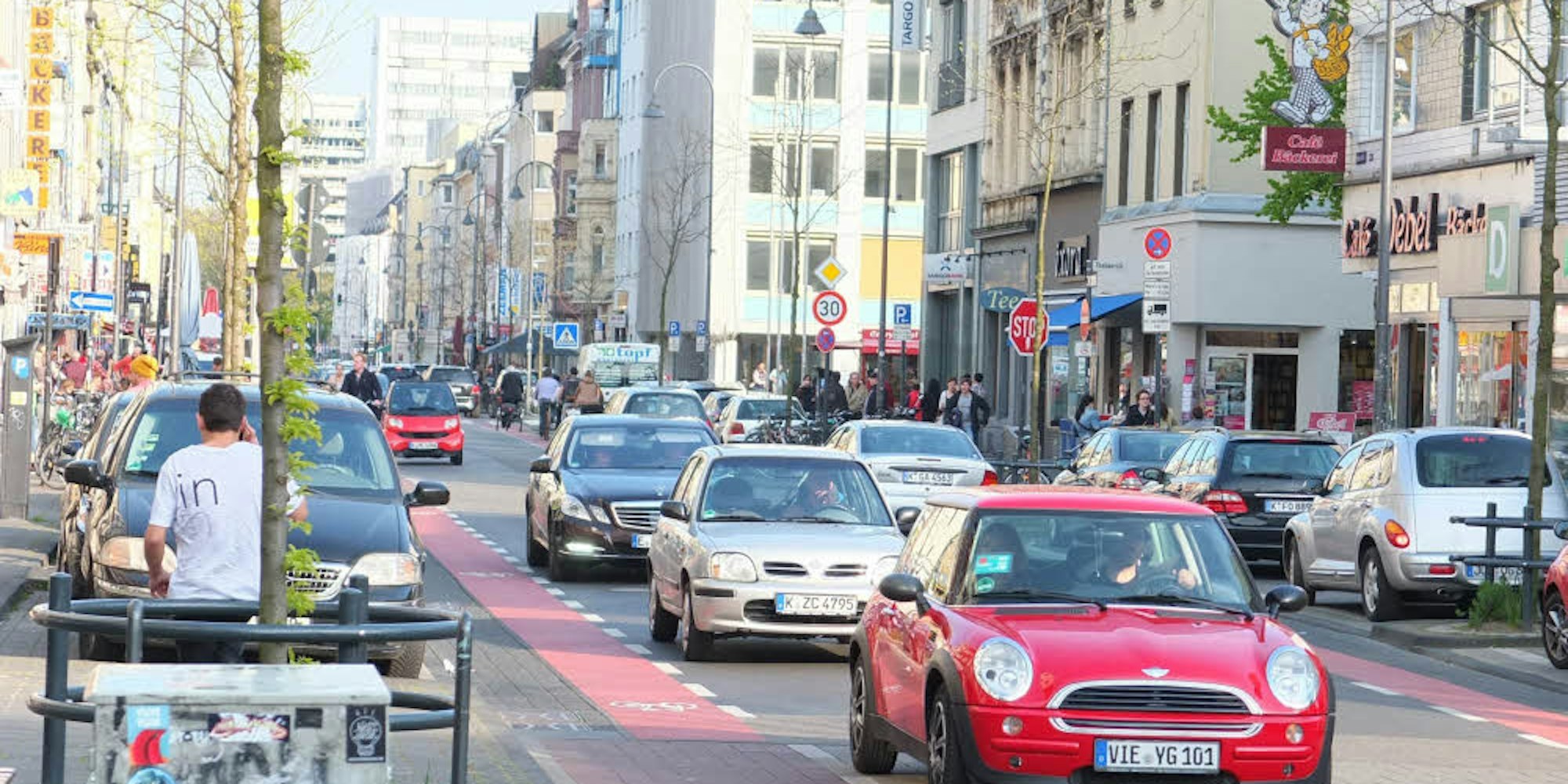 Die Venloer Straße weist laut Lärmaktionsplan eine hohe Belastung auf.