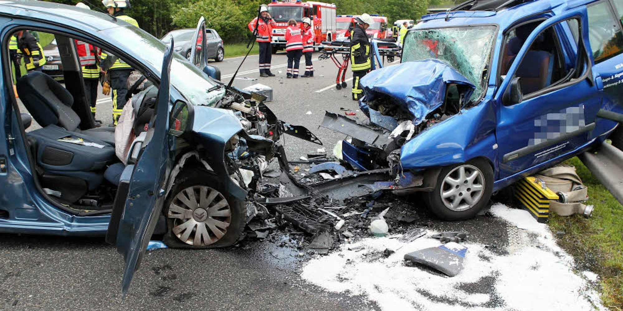 Drei Menschen starben bei dem Verkehrsunfall im Mai 2015 auf der B51.