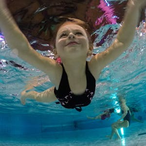 Jedes dritte Kind kann laut dem Kreissportbund zu Beginn seiner Schullaufbahn nicht sicher schwimmen.