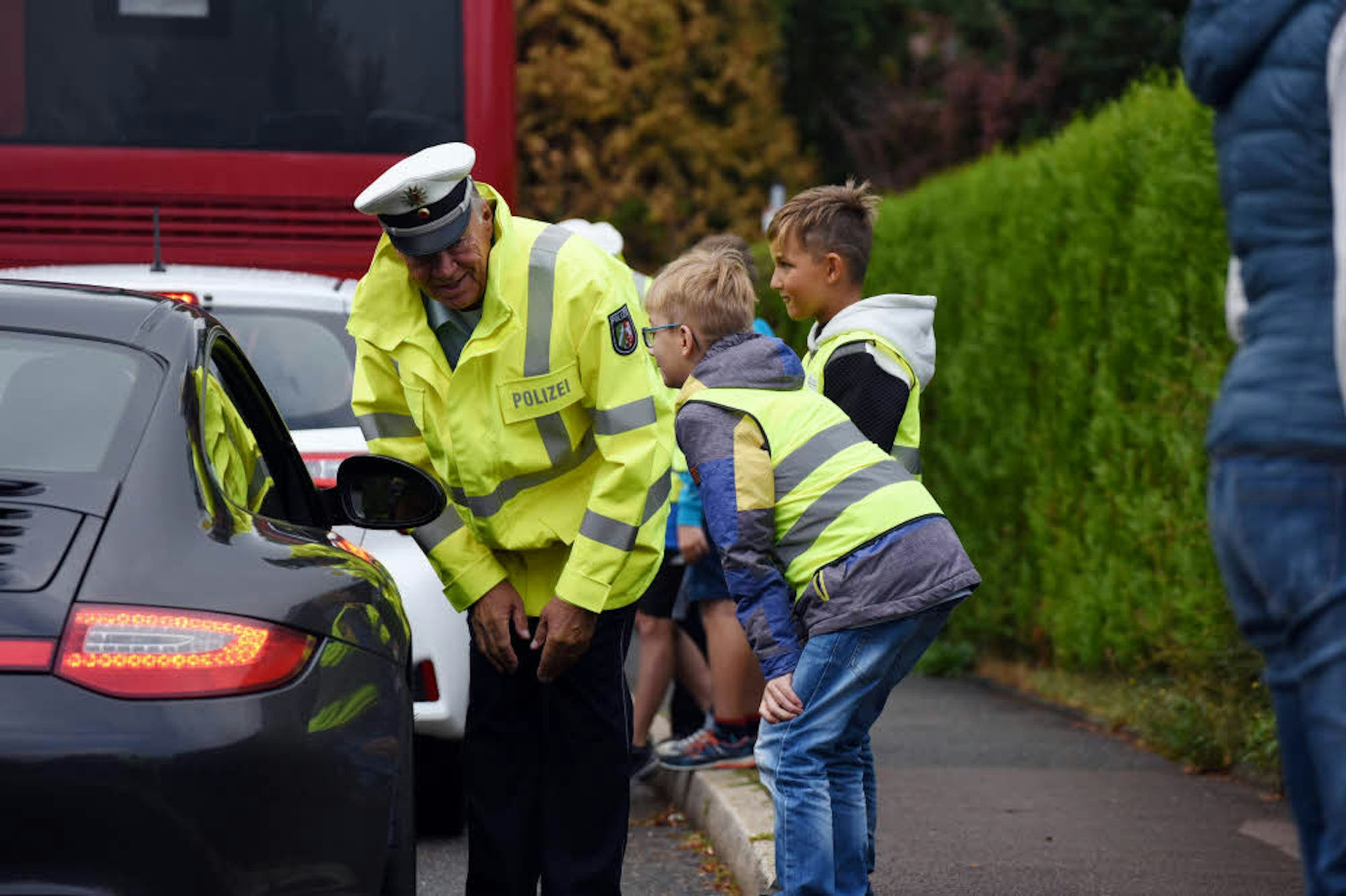 Polizeiaktion mit Kindern
