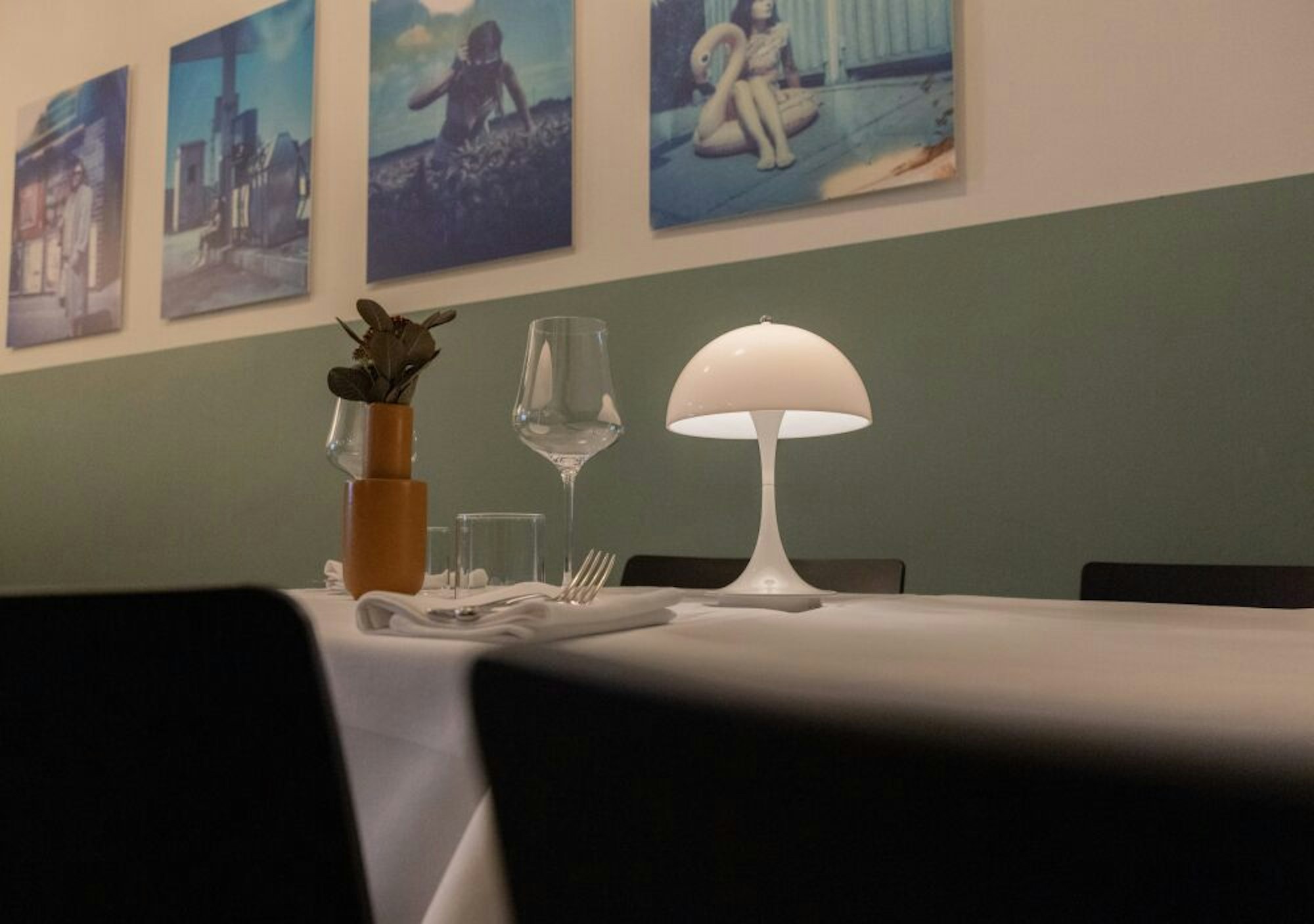 Schlicht und schnörkellos: Ein Tisch im Restaurant Pottkind auf der Darmstädter Straße. Die Tischdecke gibt es nur, weil zu Beginn kein Geld für schöne Tische übrig war.