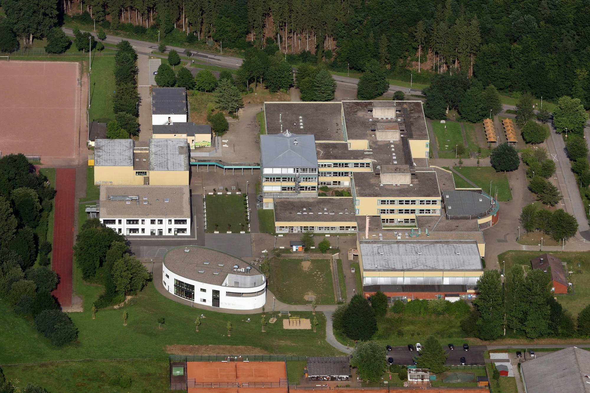 Umbau und Erweiterung des Schulzentrums Cyriax werden viele Millionen Euro verschlingen.