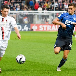 Der Wiehler Benjamin Hemcke (links) feierte mit Viktoria Köln sein Profi-Debüt im Pokalspiel gegen die TSG Hoffenheim.
