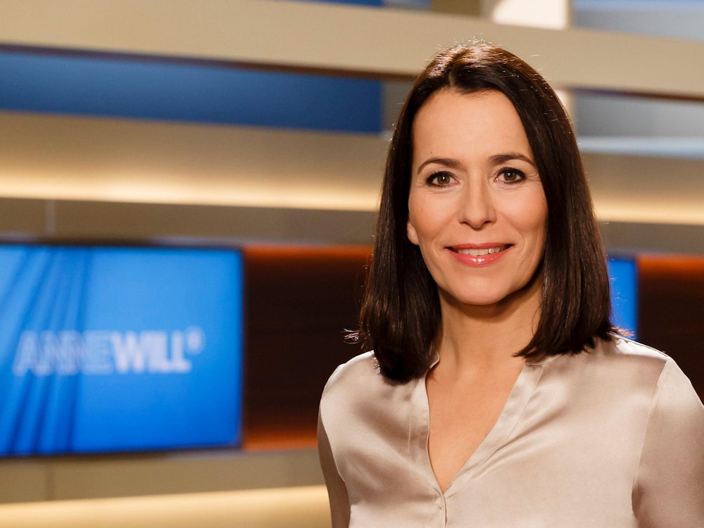 Das Foto zeigt Anne Will, die in der Regel sonntags um 21.45 Uhr in der ARD zu sehen ist. Am 16. Januar 2022 aber wird keine Talkshow ausgestrahlt.