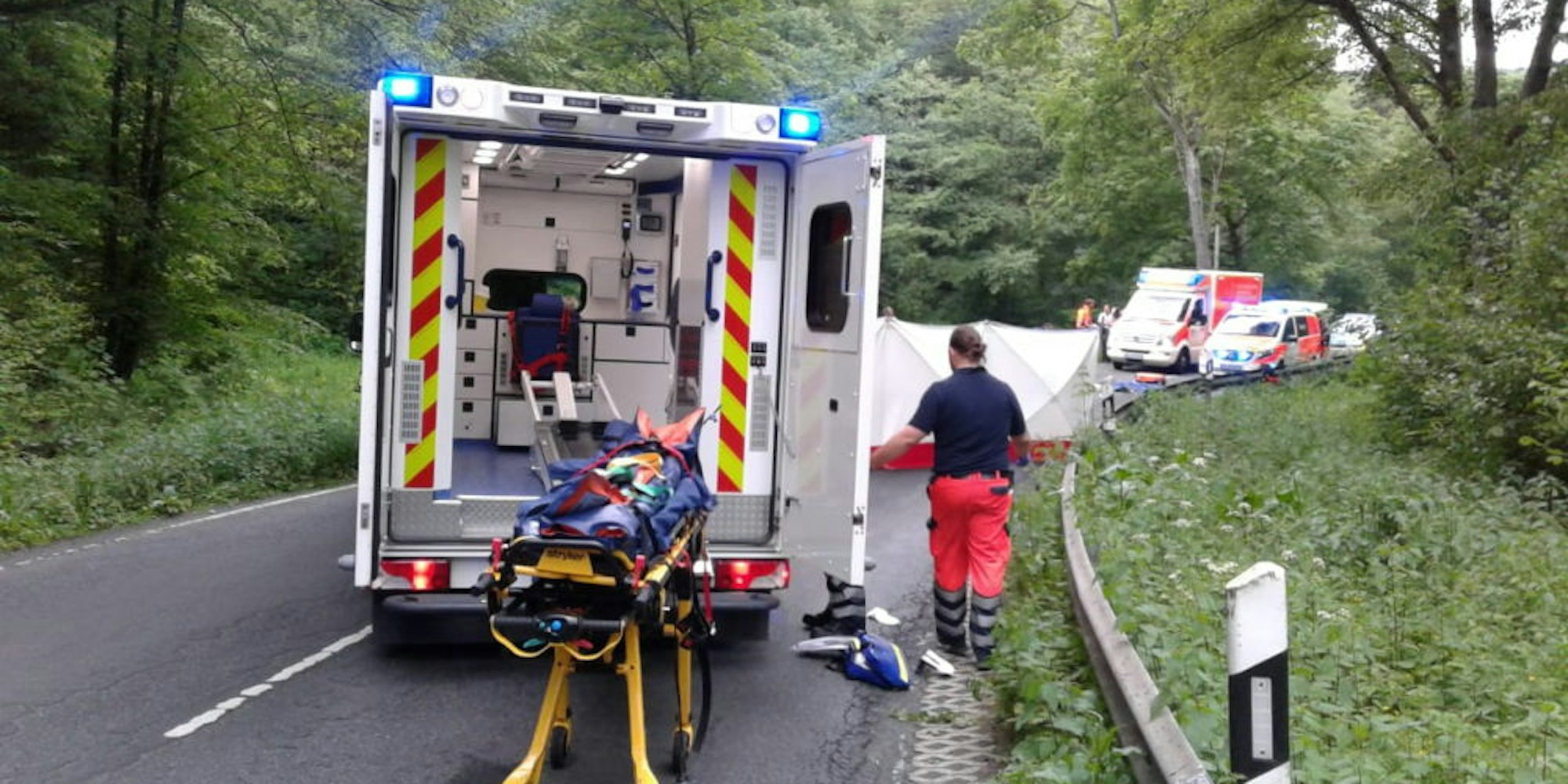 Einer der tödlichen Unfälle 2019: Am 3. Juni kam im Bad Honnefer Schmelztal ein Motorradfahrer (19) ums Leben.