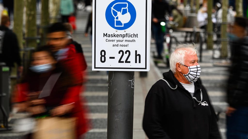 Maskenpflicht in Fußgängerzone