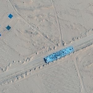 Flugzeugträger Wüste dpa