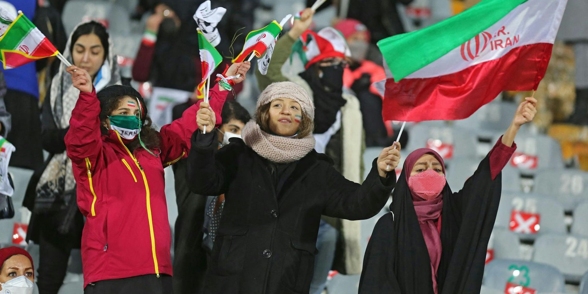 Iran - Frauen im Stadion 270122