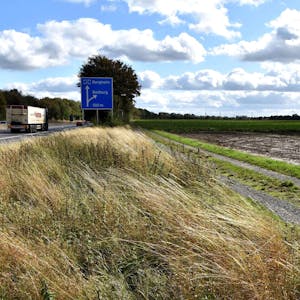 Für Bedburg hat der Regionalrat den Planungsweg für ein Gewerbegebiet an der Autobahn 61 freigemacht.