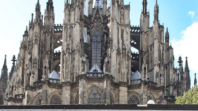 Die Einweihung des Taufbeckens am Kölner Dom.