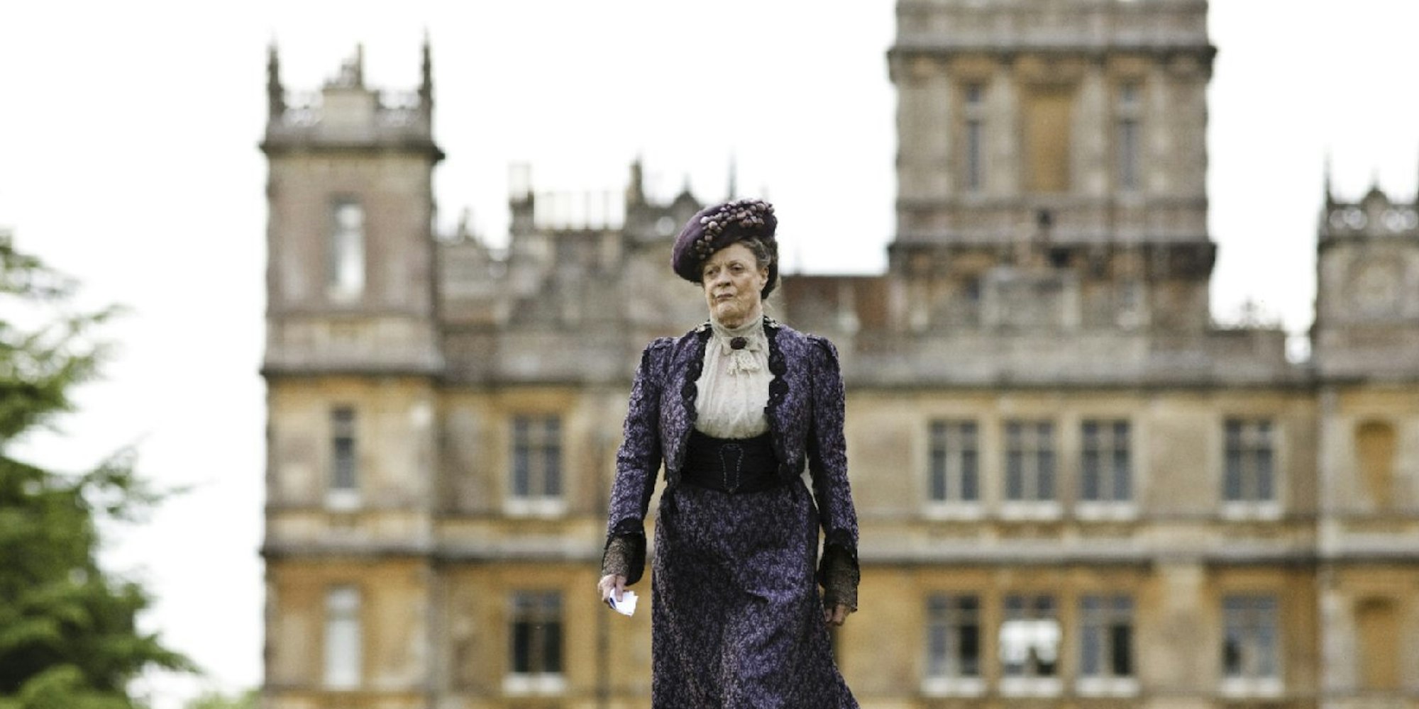 Als der Adel (hier: Maggie Smith) noch adlig aussah und angemessen residierte: „Downton Abbey“.