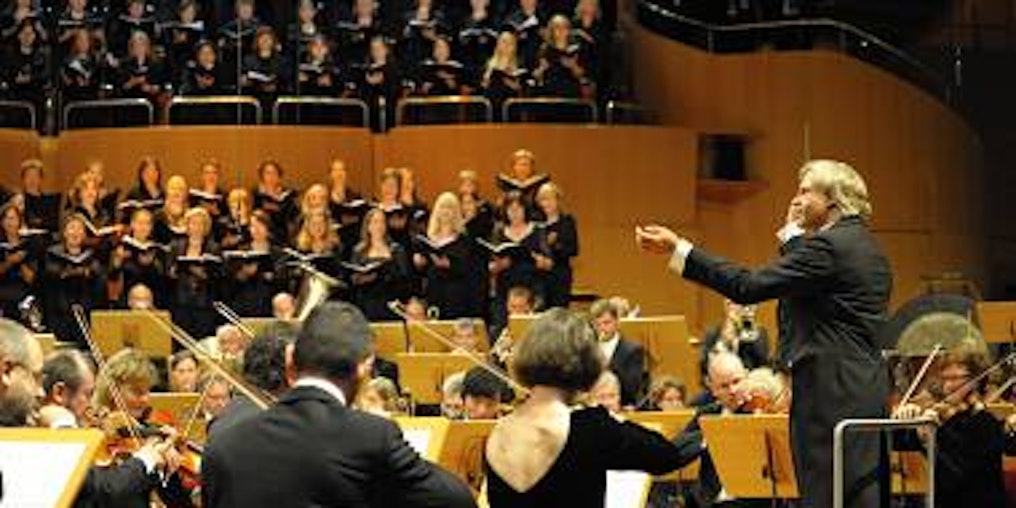 Markus Stenz überzeugte das Publikum in der Kölner Philharmonie. (Bild: Matthias Baus)