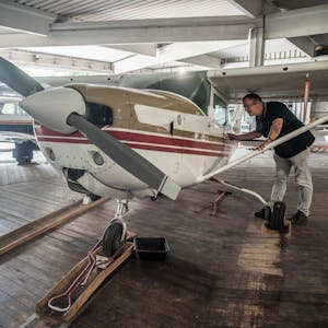 Bayer Luftsportclub Cessna 182
