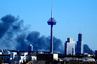 Rauchwolke Köln Brand