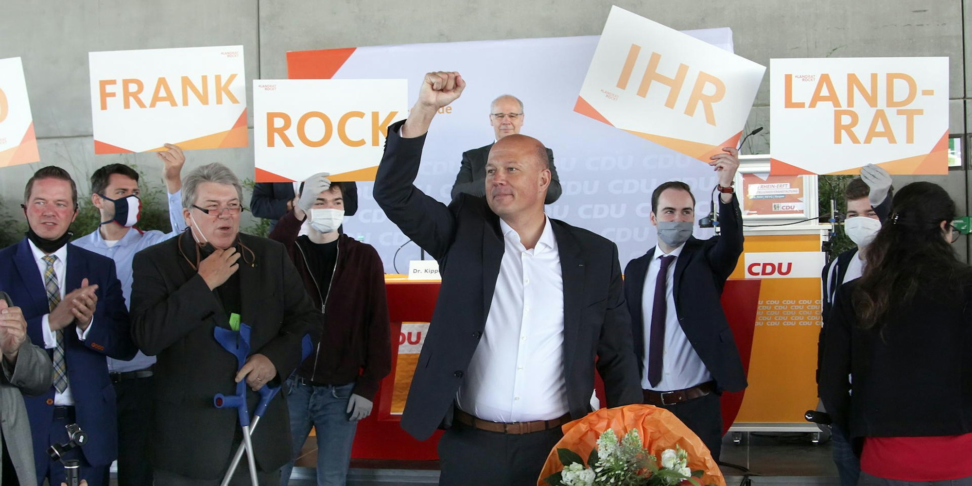 Frank Rock ließ sich feiern, nachdem seine CDU-Parteifreunde ihn als Landratskandidaten nominiert hatten.