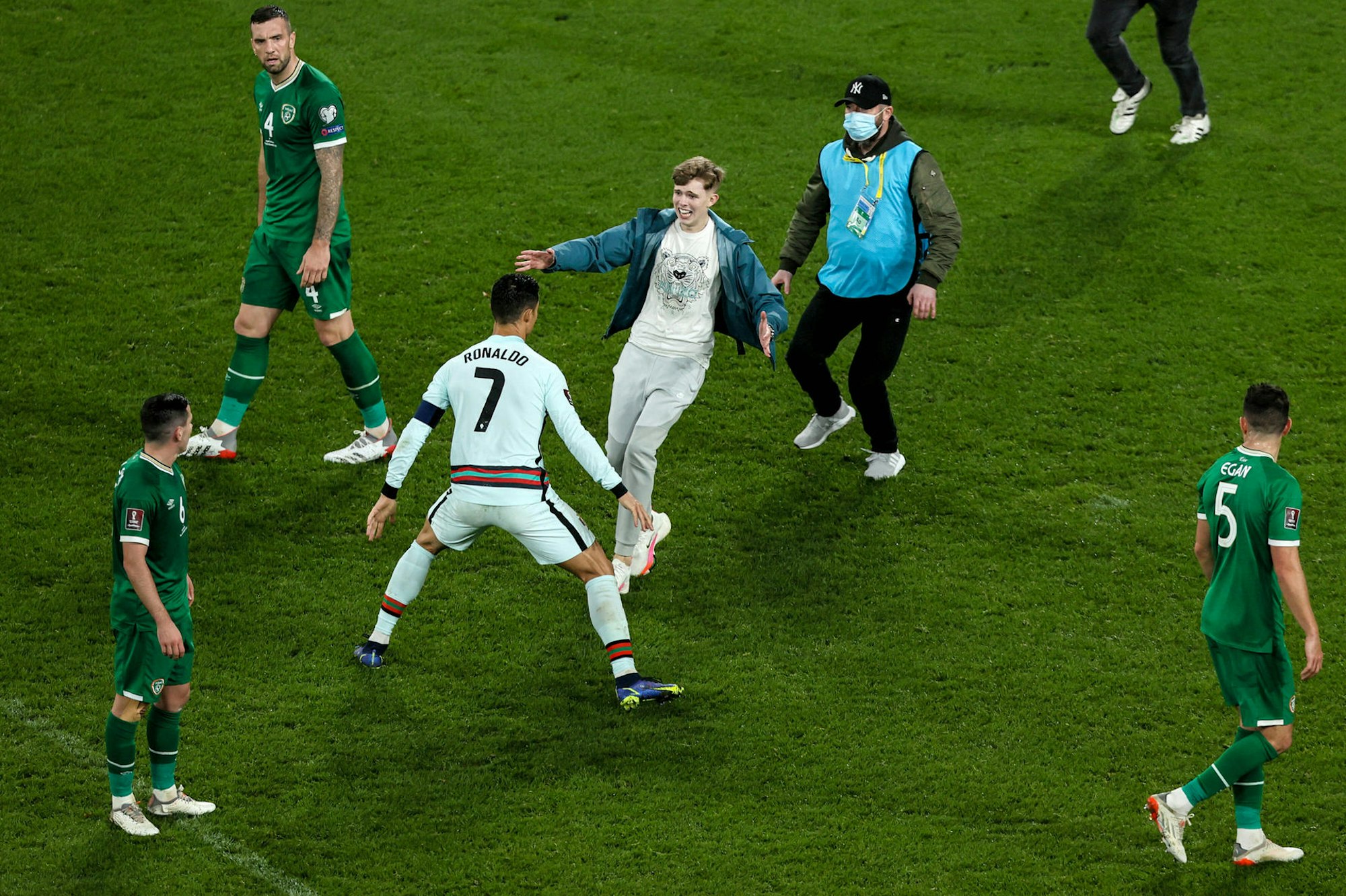 Ronaldo weicht aus