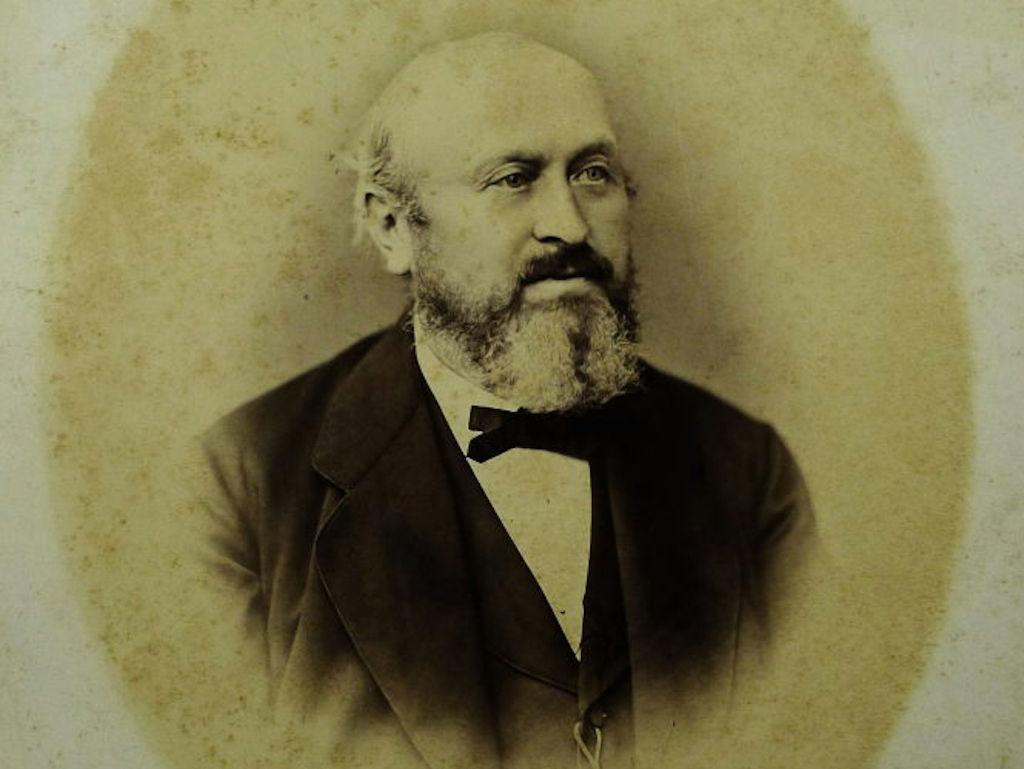Wilhelm vom Hövel um 1875. Stifter des evangelischen Friedhofgeländes auf den Quirlsberg.