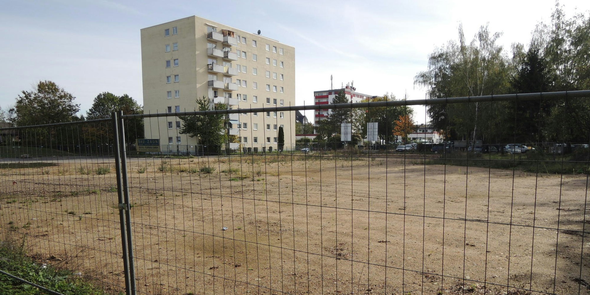 Auf dem Gelände des abgerissenen Hochhauses an der Maastrichter Straße soll ein großes Begegnungszentrum entstehen.