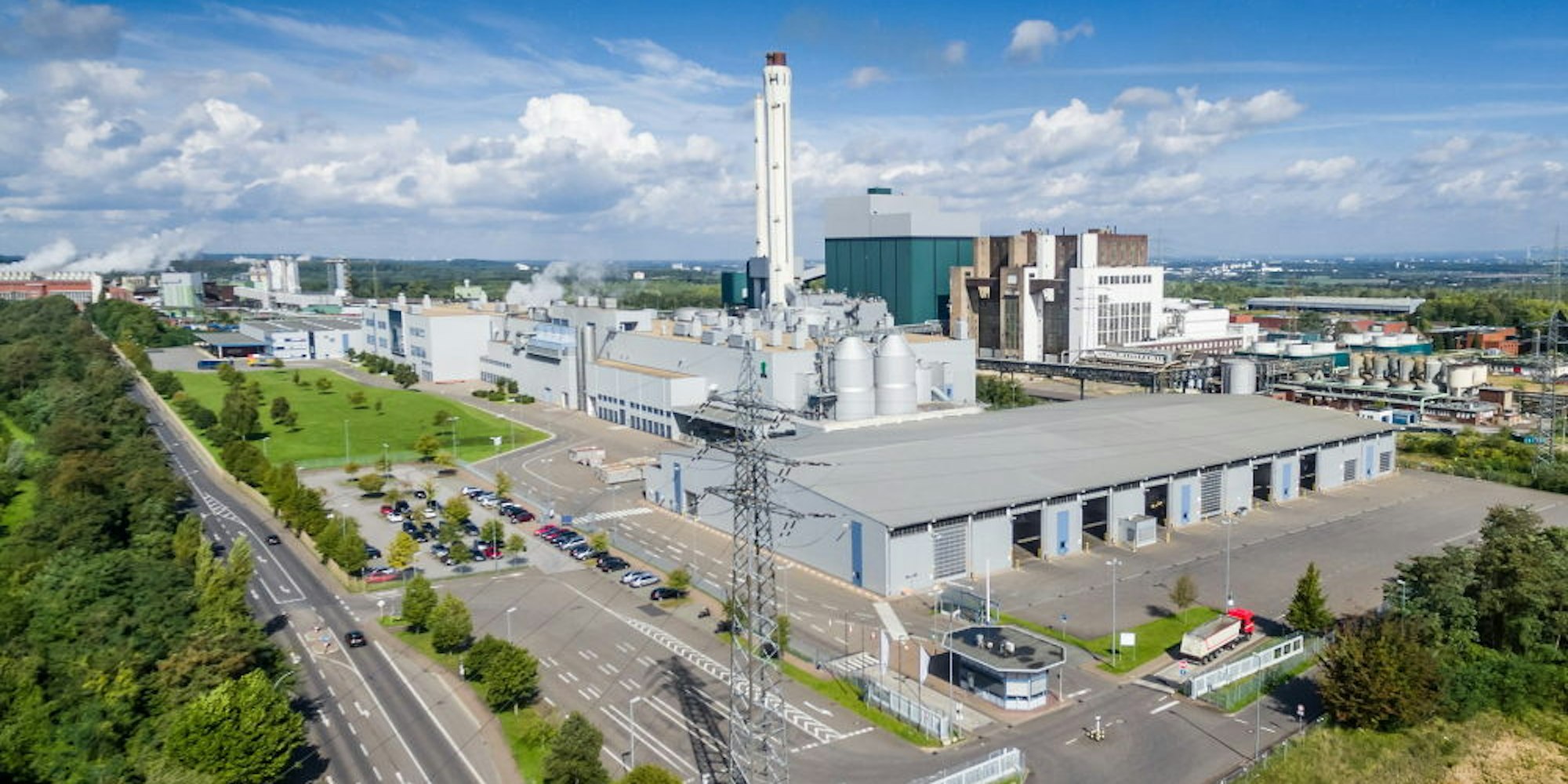 Auf dem Gelände der Papierfabrik in Knapsack plant der Energieversorger Eon ein Biomassekraftwerk.
