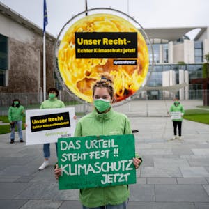 greenpeace-klimaschutzgesetz-dpa