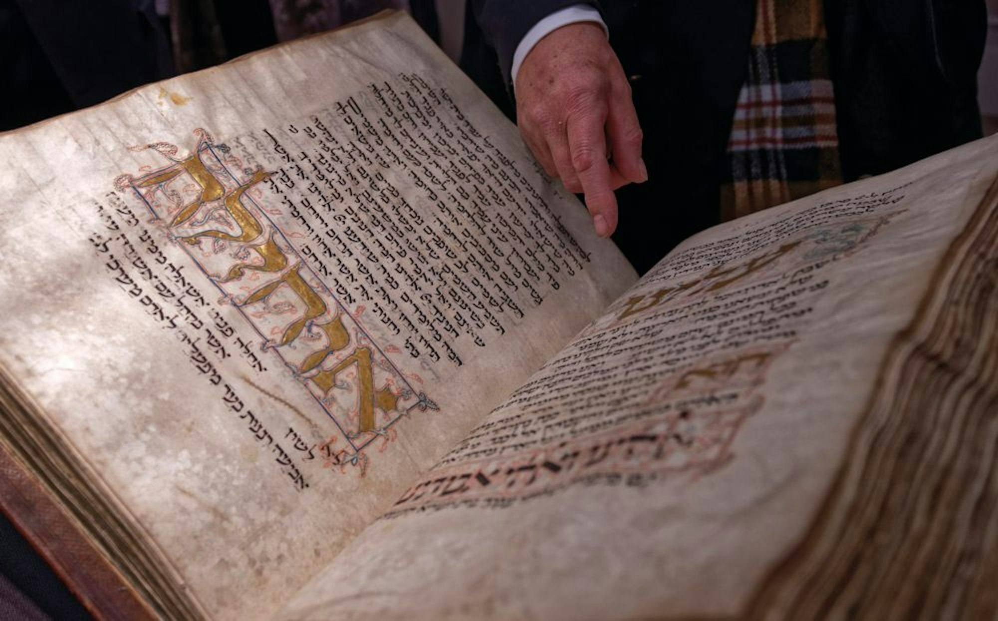Blick in den Machsor aus Amsterdam, ein in und für Köln entstandenes jüdisches Gebetbuch
