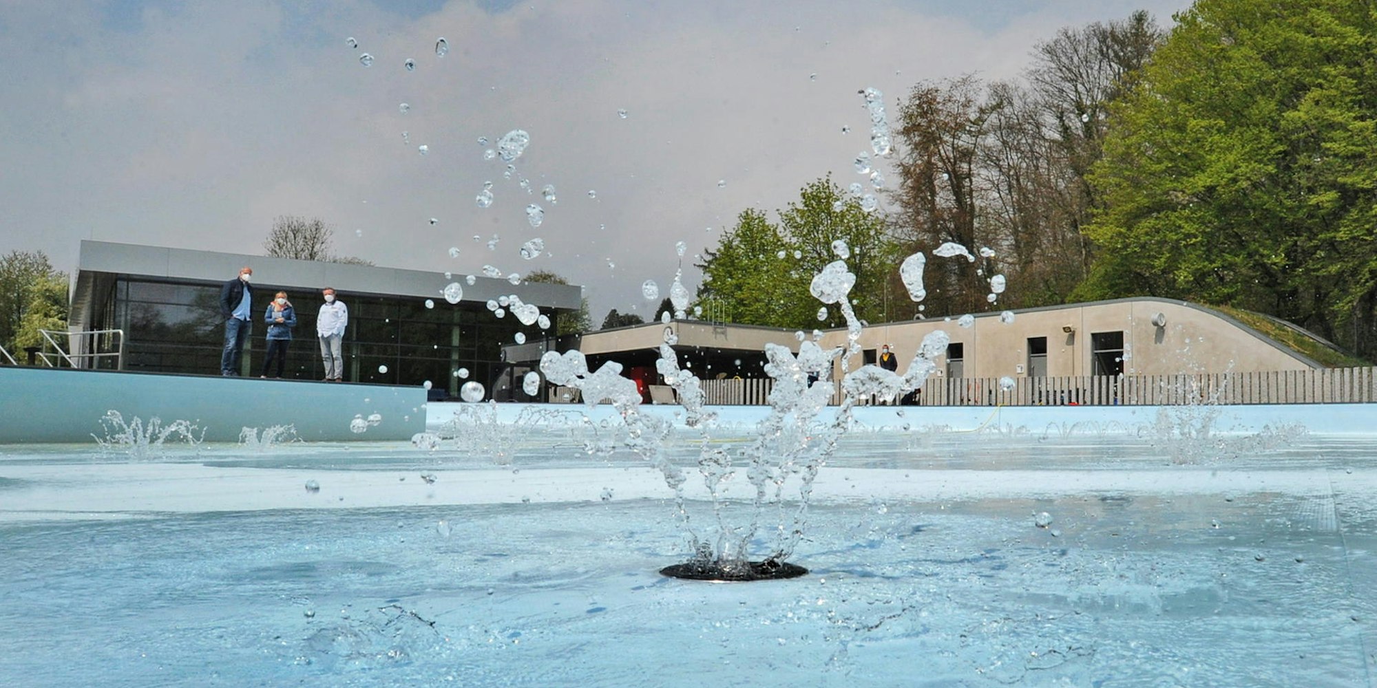 Wasser marsch für die neue Saison im Freibad Wiembachtal, wann auch immer sie starten möge.